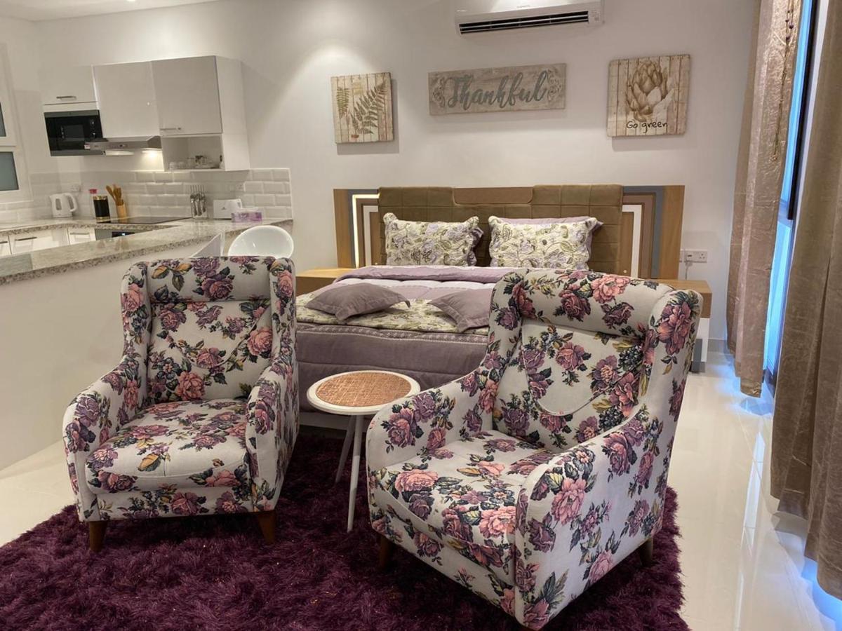 דירות Purple Lily Studio Hawana Lagoons סאלאלה מראה חיצוני תמונה